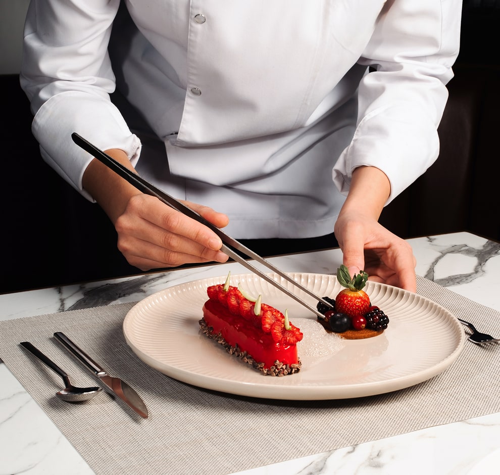 KT - 廚師烹飪的照片