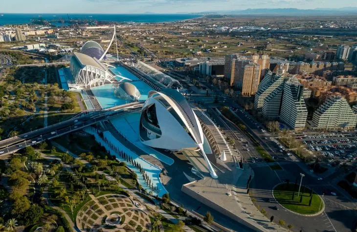Valencia City of Festivals, Sunshine, and Mediterranean Flavours