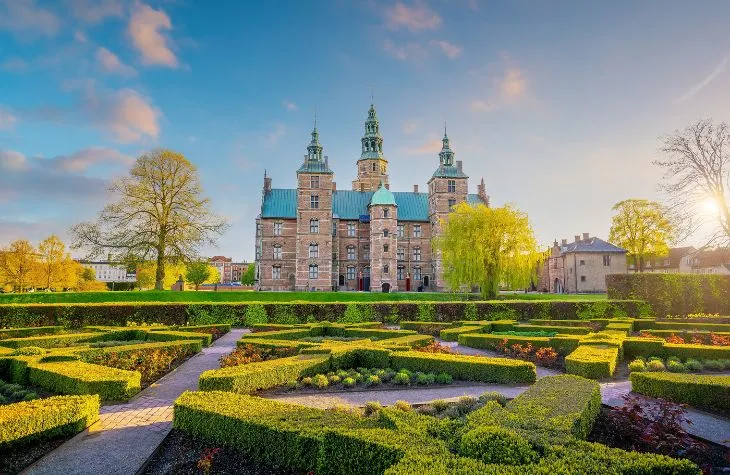 Discovering Denmark with the Danes!