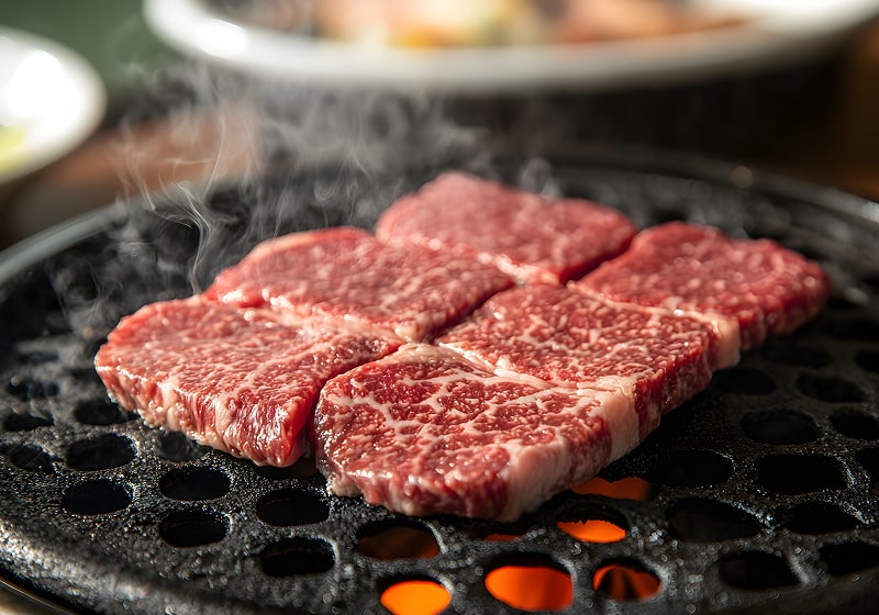 KT - Photo of a cooking wagyu beef