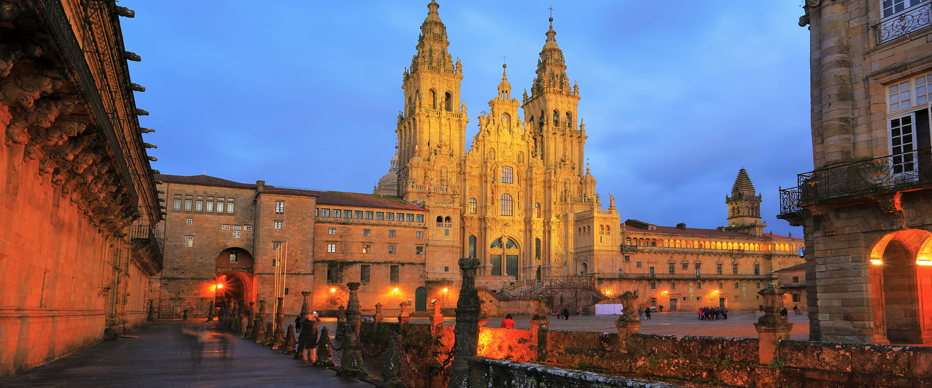 KT - Cathedral of Santiago wide shot